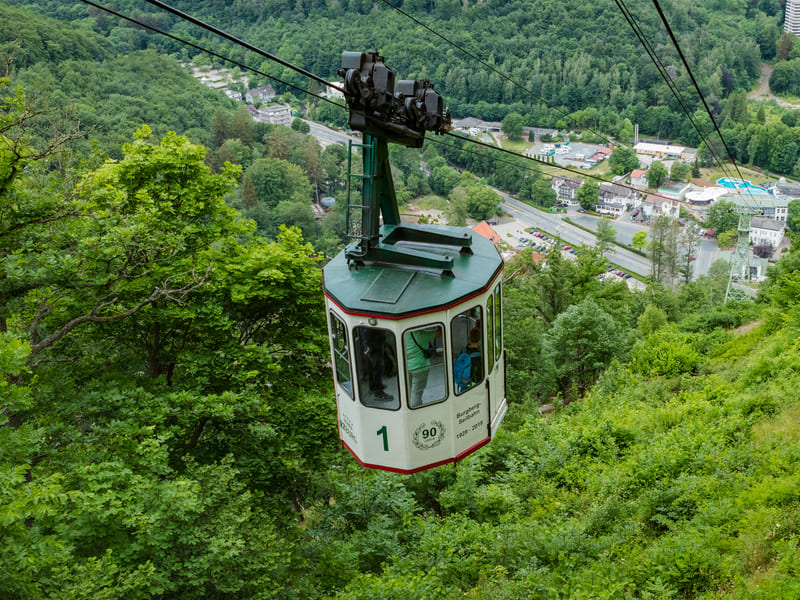 Burgberg-Seilbahn_cropped_komp_800x600px